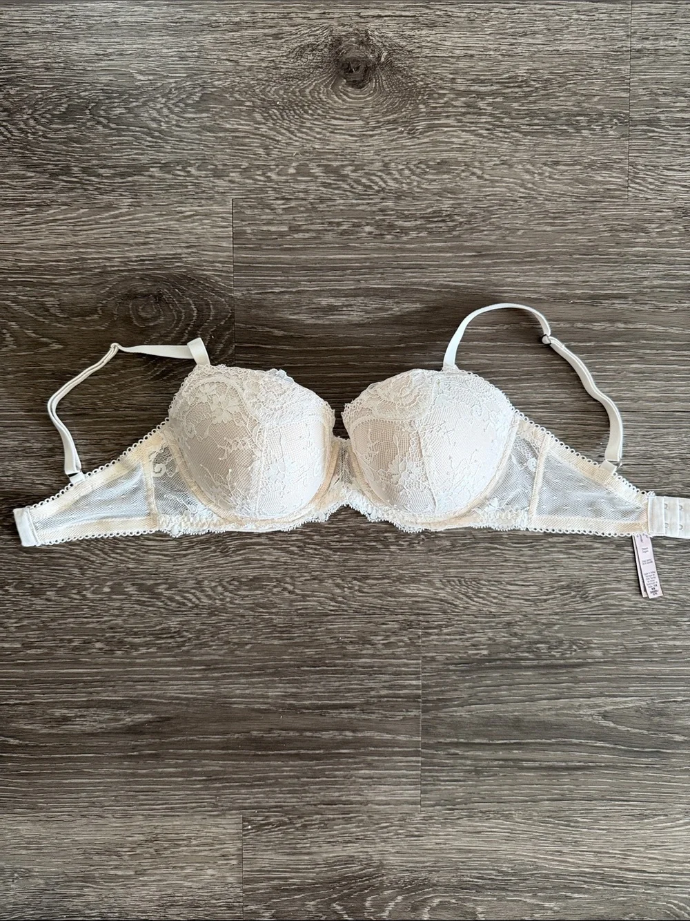 Victoria's Secret White Lace Underwire Bra